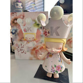 MEGA ROYAL MOLLY 400% Velvet Flowers 2025 Limited Edition